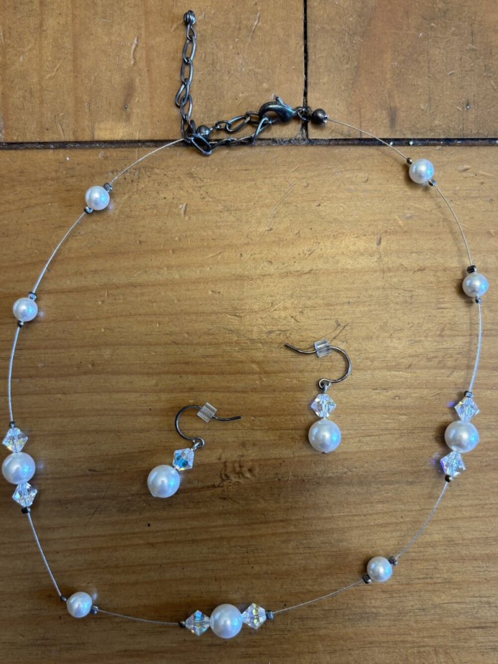 Necklace and Earnings Set